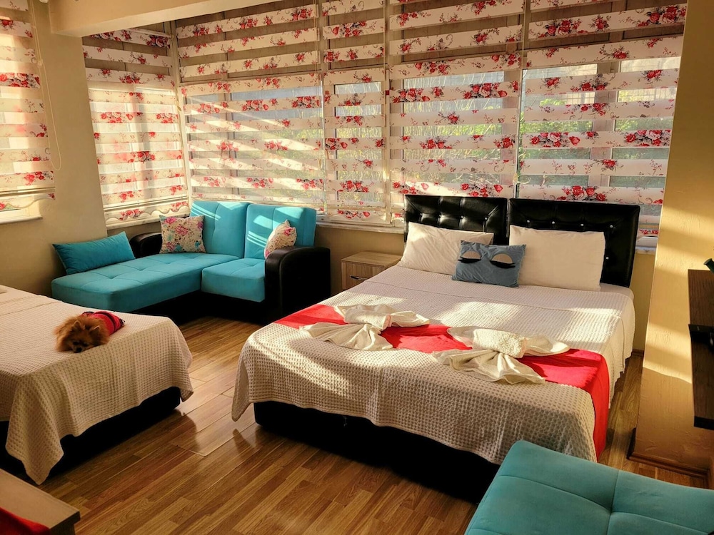 Family Quadruple Room photo 2