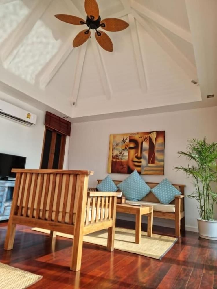 One Bedroom Seaview Pool Villa
