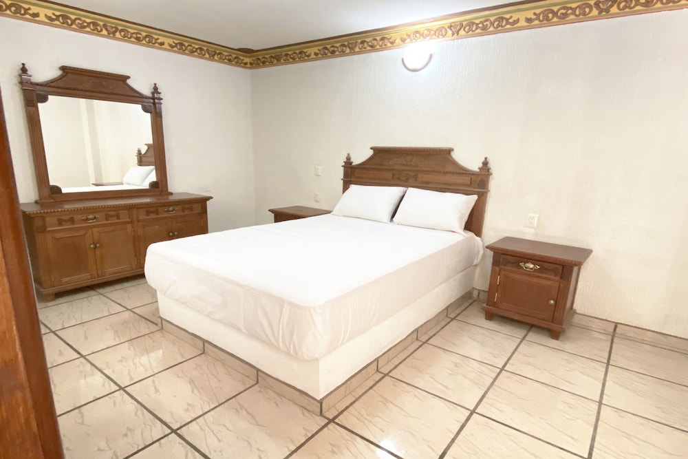 Standard Single Room (1 Double Bed)