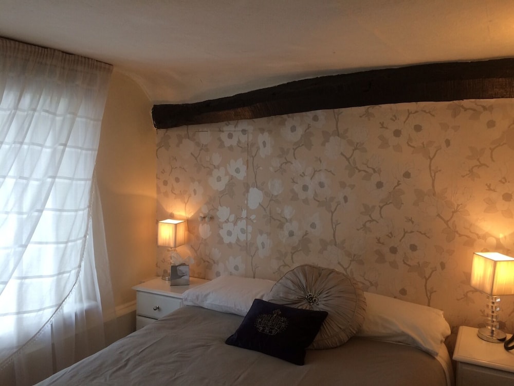 Double Room, Ensuite - Photo 3