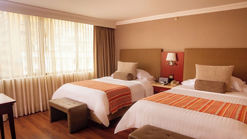 Family Double Room, 2 Double Beds - Photo 2