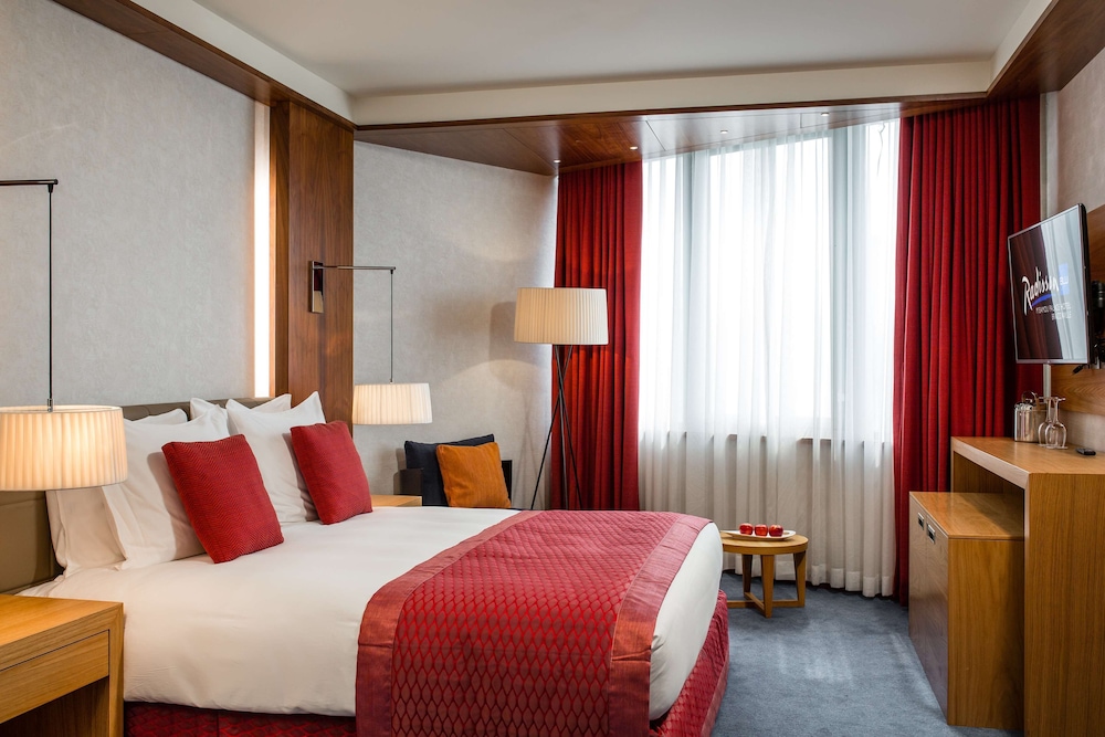 Suite, River View (Lounge Access - Diplomatic) photo 1