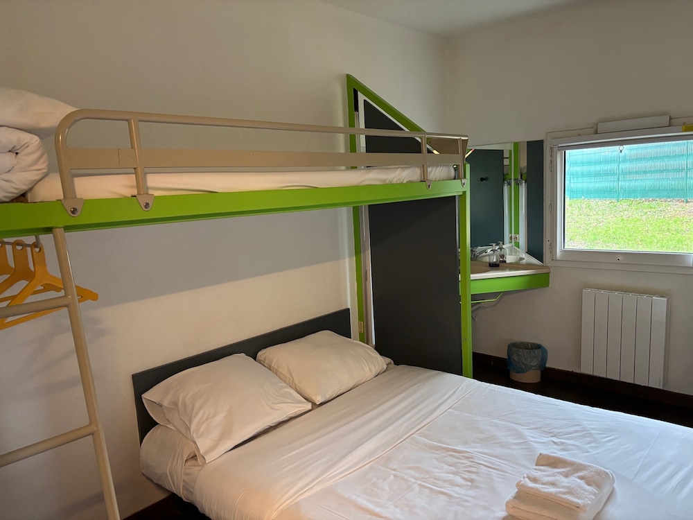 Economy Double Room Single Use photo 2