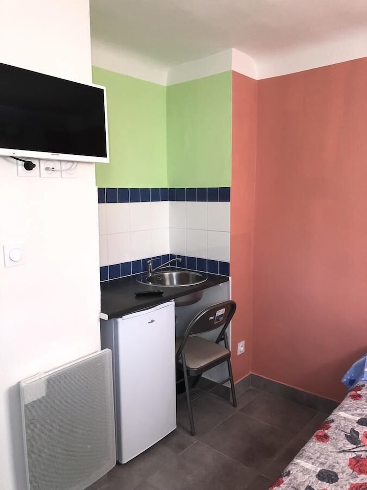 Double Room - Photo 3
