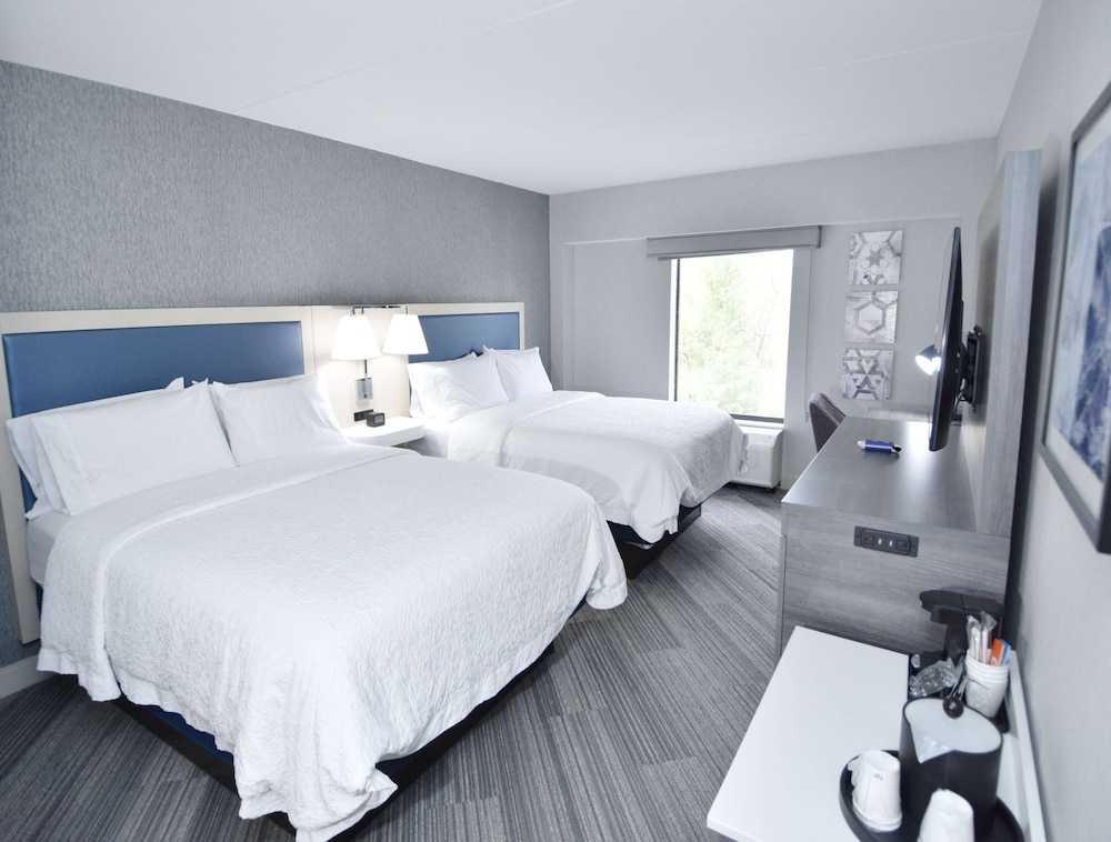 Room, 2 Queen Beds, Non Smoking photo 1