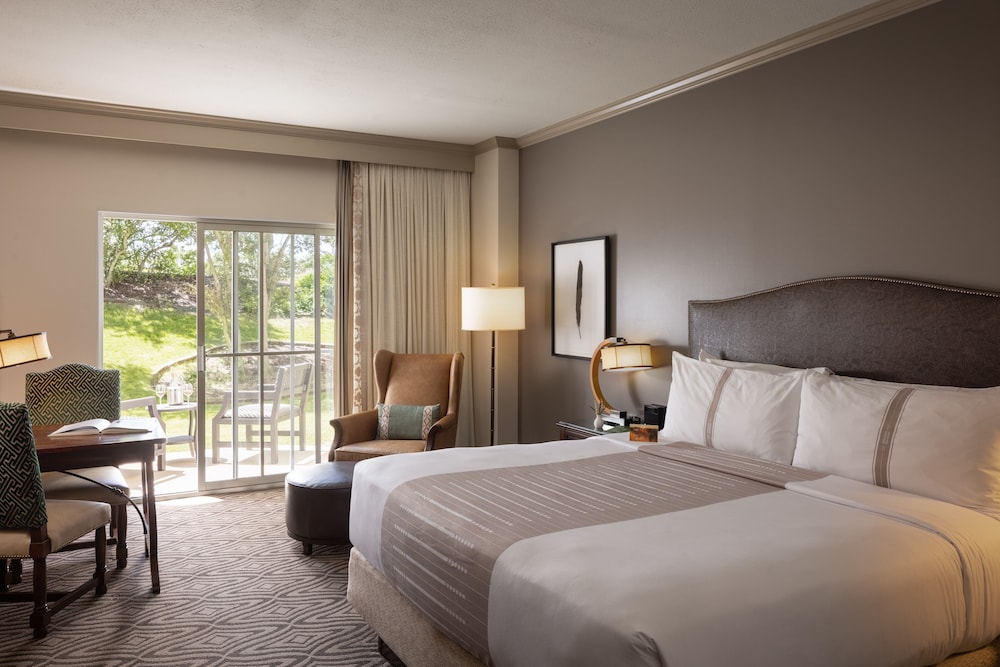 Deluxe Room, 1 King Bed