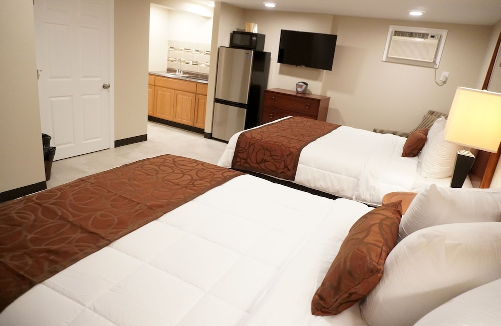 Junior Suite, 2 Bedrooms, Non Smoking, Pool View photo 1