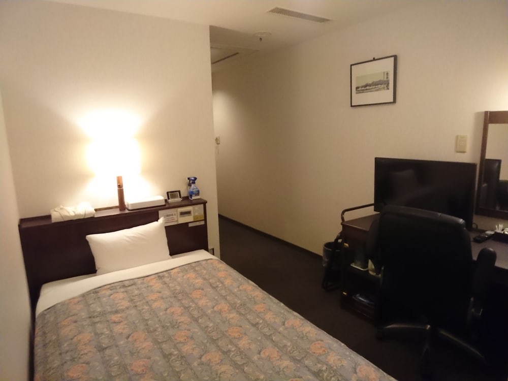 Standard Single Room, Smoking