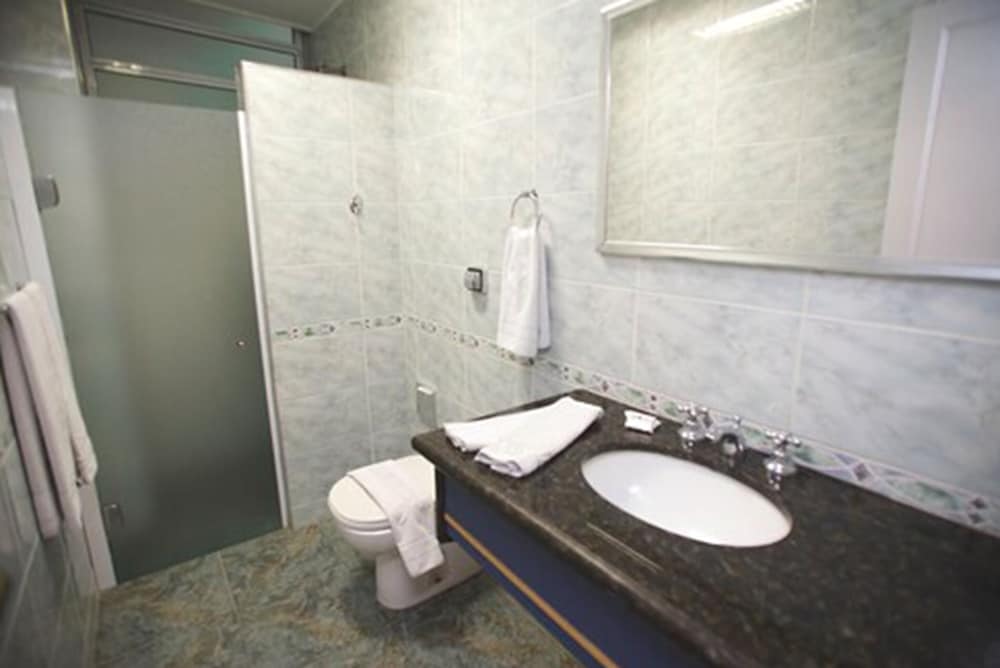 Standard Double Room - Photo 7