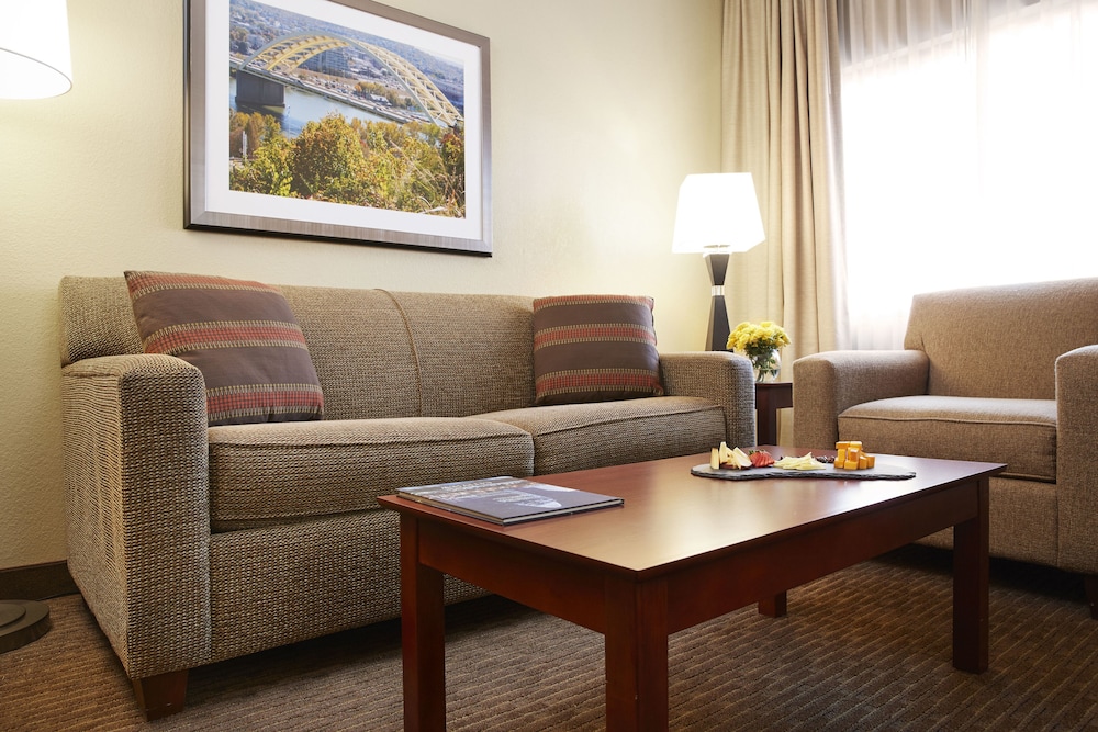 Suite, 1 King Bed, Accessible, Non Smoking - Photo 12