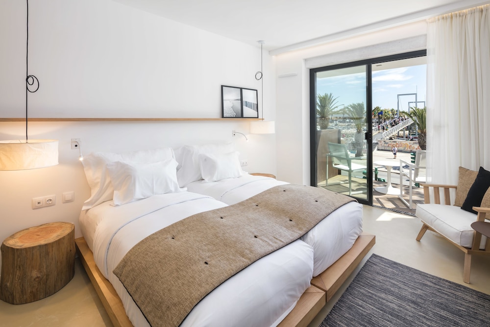 Comfort Double or Twin Room, Marina View