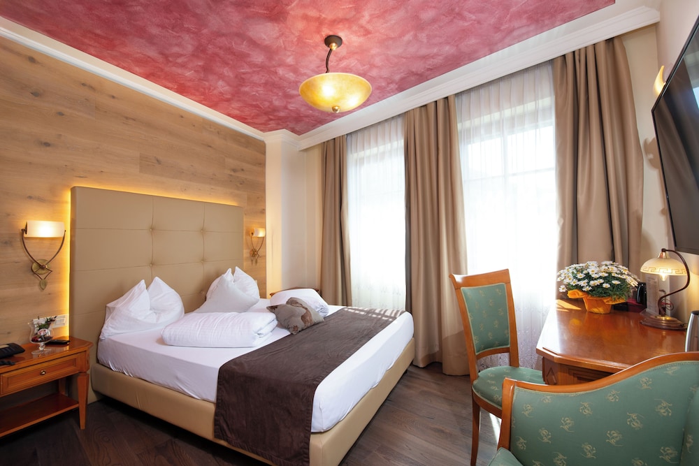 Basic Double Room