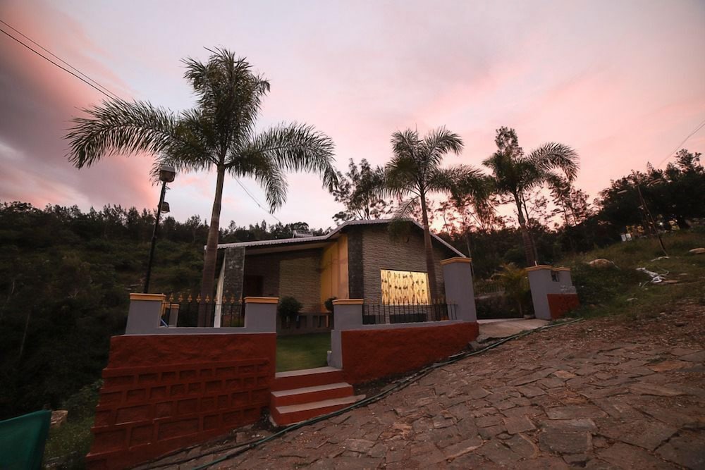 Luxury Villa photo 1