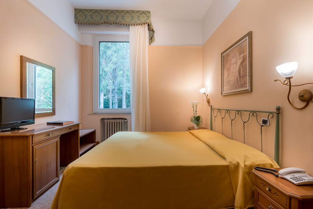 Double Room Single Use