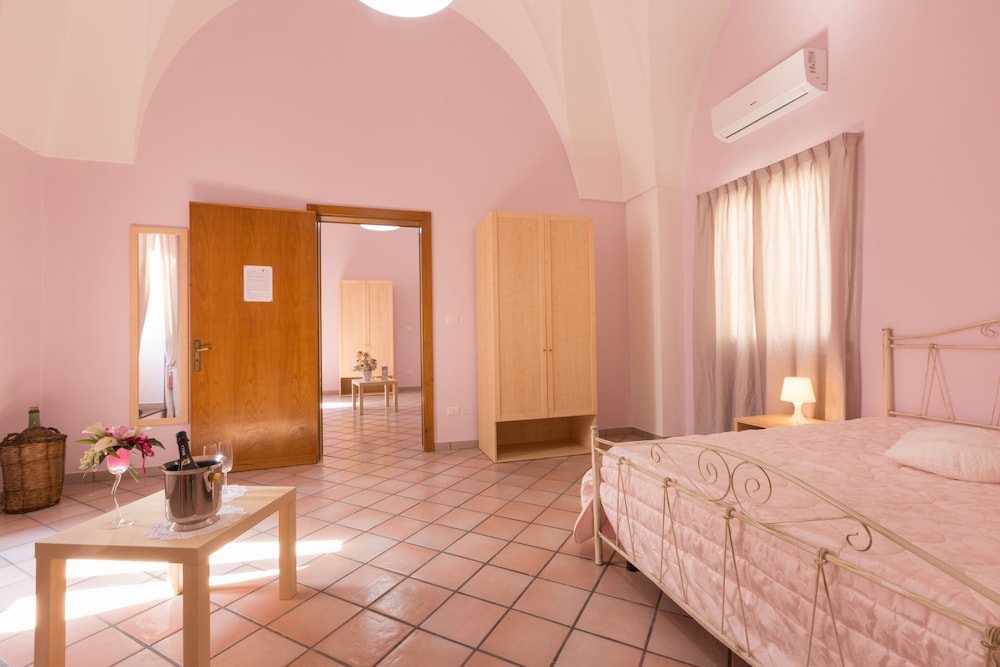 Deluxe Quadruple Room, Multiple Beds, Courtyard View (Rudhia) photo 3