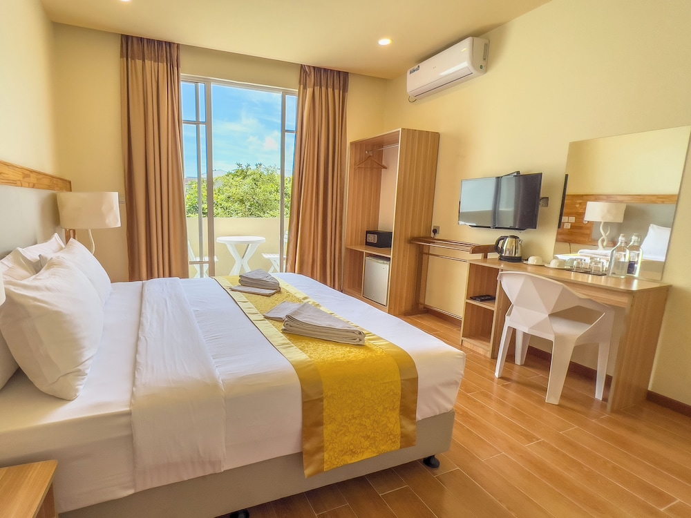 Deluxe Double or Twin Room, Balcony, City View
