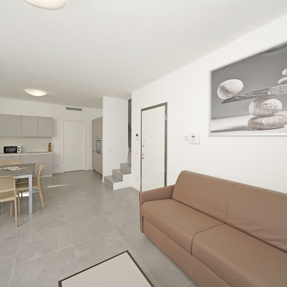 Villa photo 1