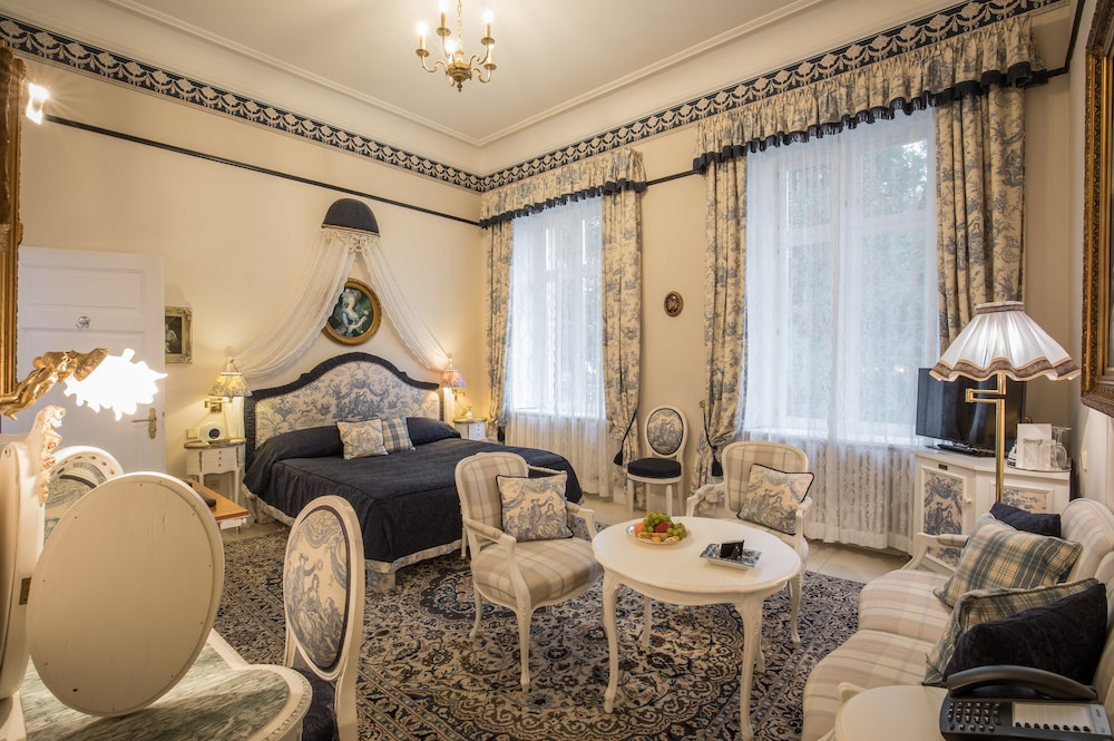 Deluxe Double Room - Photo 7