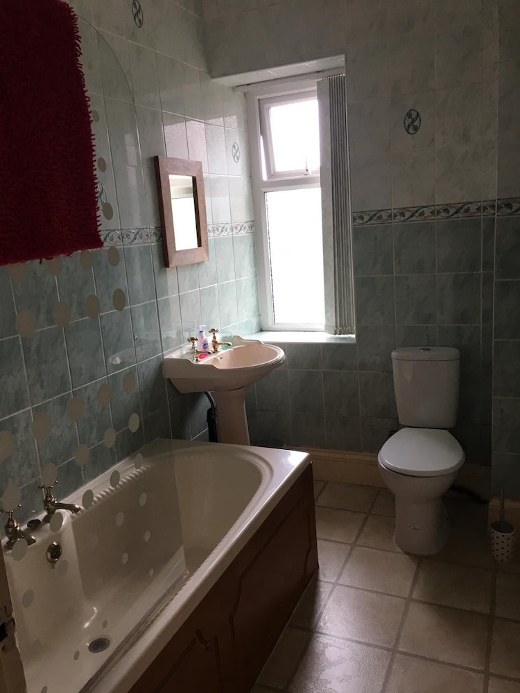 Room 2 photo 2