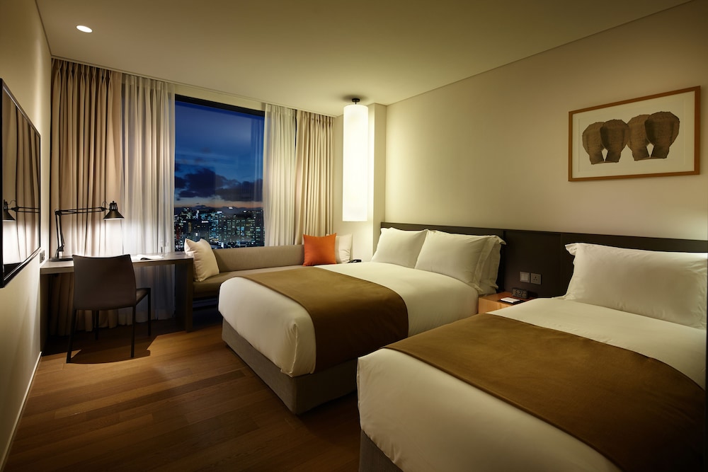 [THE SHILLA DUTY FREE] Family Twin + 2 Shilla Duty Free coupons (per booking)