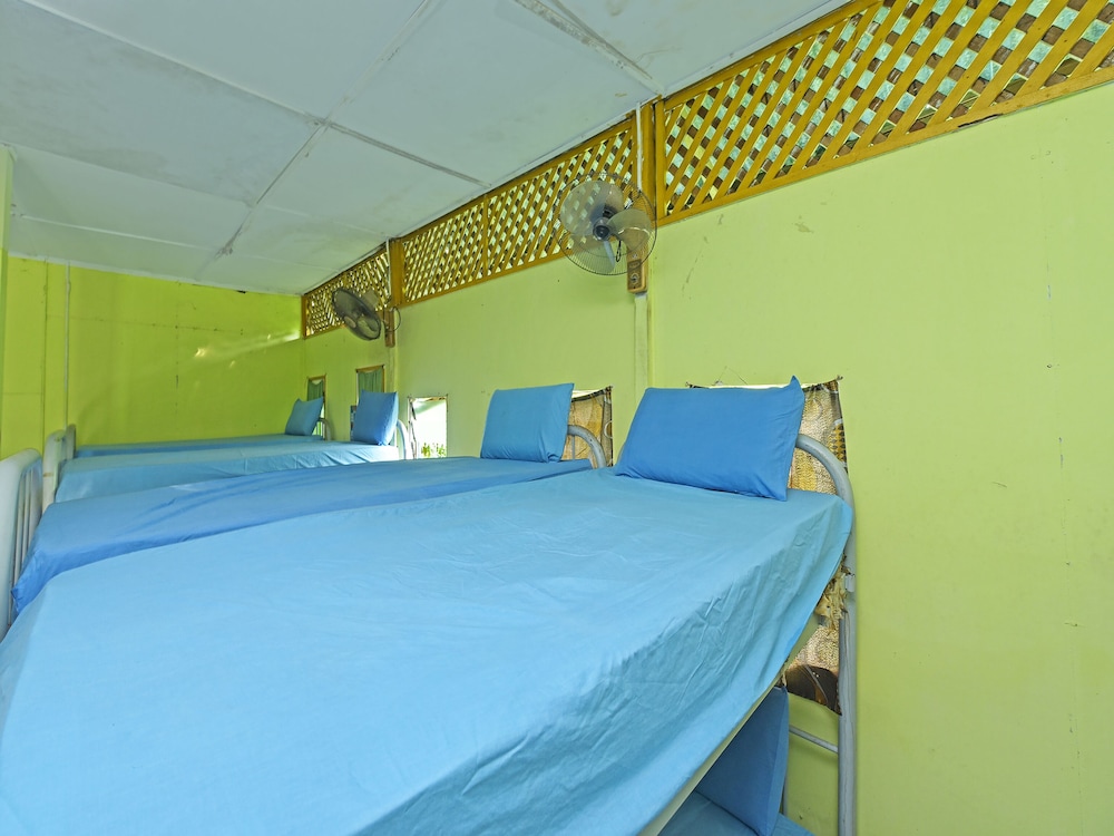 Shared Dormitory, Women only photo 2
