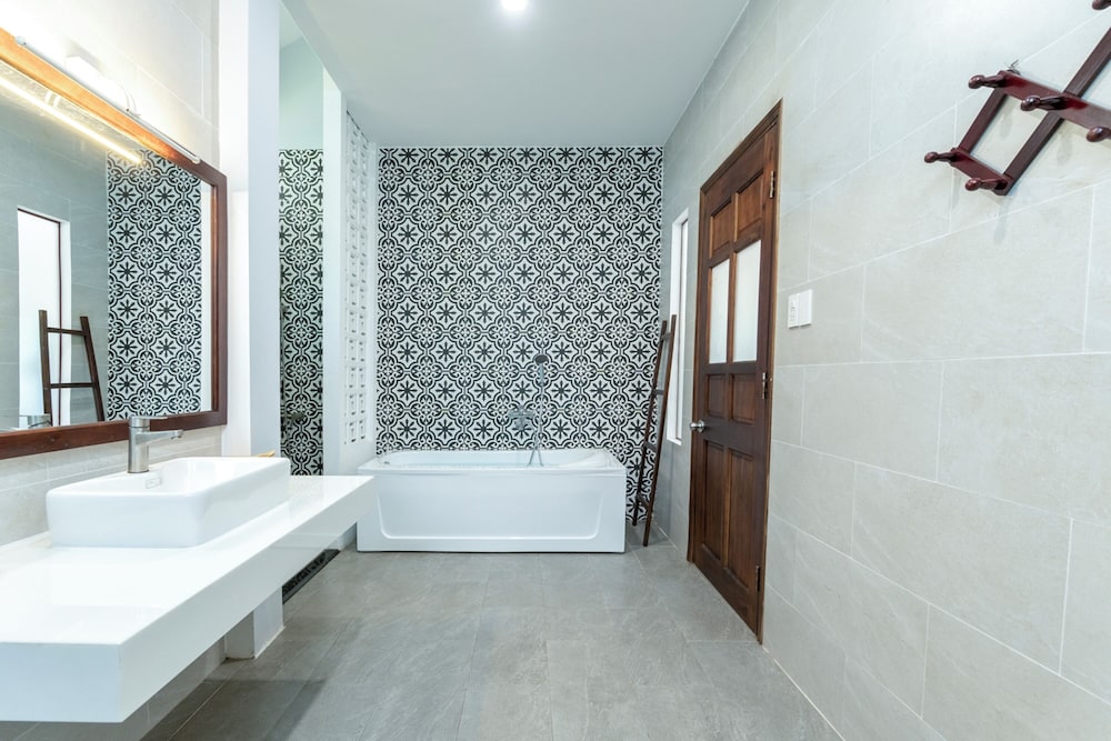 Bungalow, 2 Twin Beds, Pool View - Photo 5