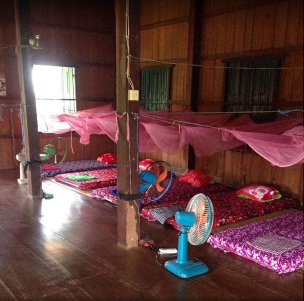 17-Bed Mixed Dormitory photo 1