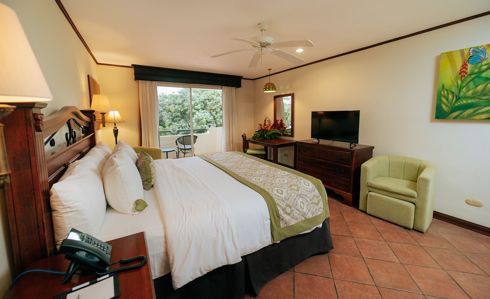 Superior Room, 2 Queen Beds (Tropical) - Photo 3