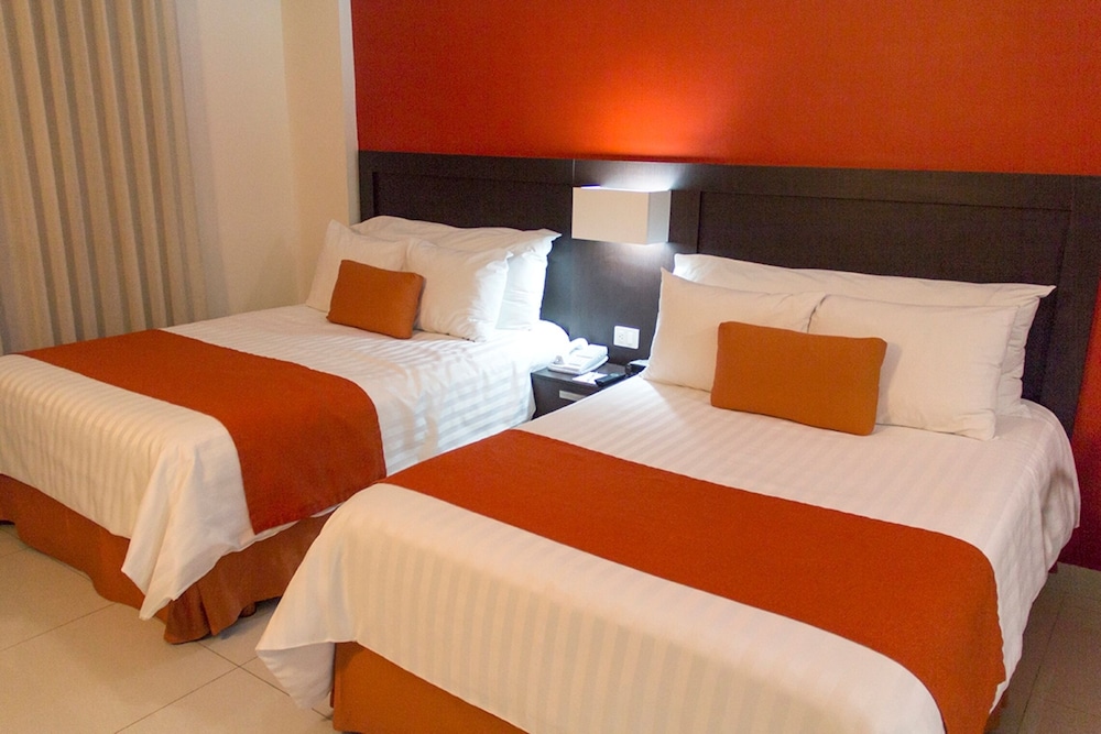 Standard Room, 2 Double Beds photo 1