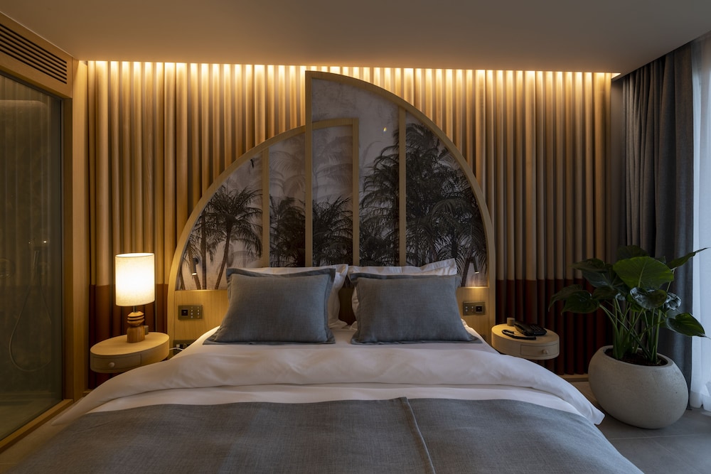 Premium Room Sea View - Photo 1