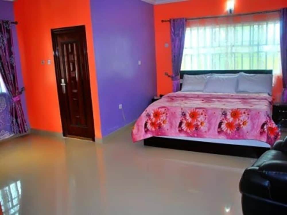 Standard Room photo 2