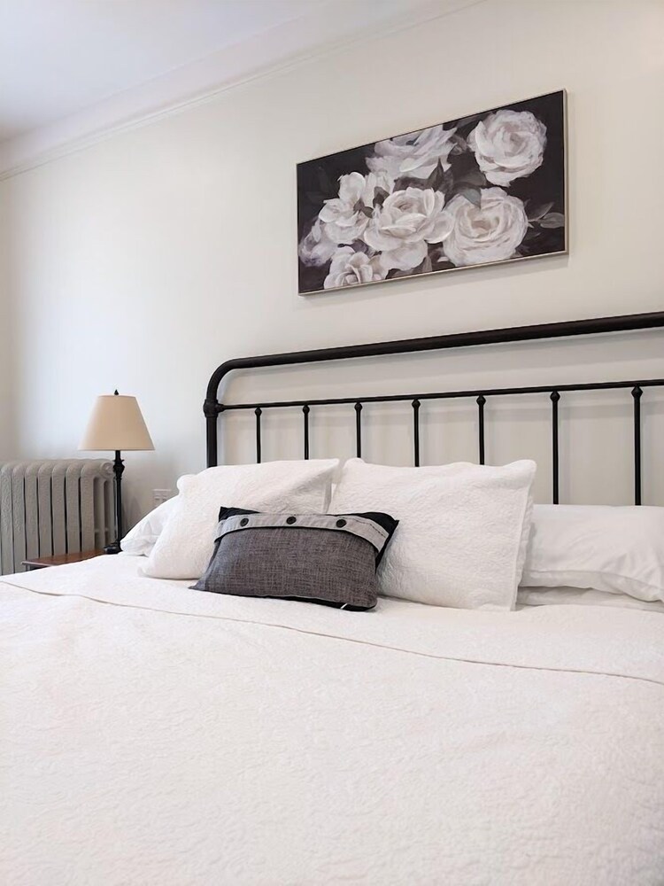 Double Room, Ensuite, Garden View (Anderson Room) photo 3