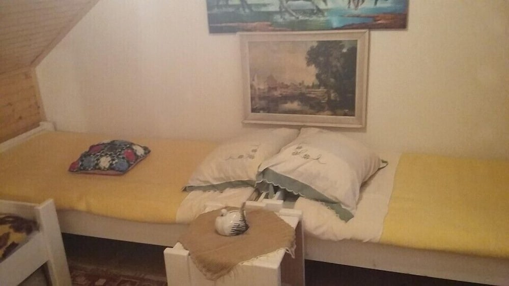 Triple Room (P1)