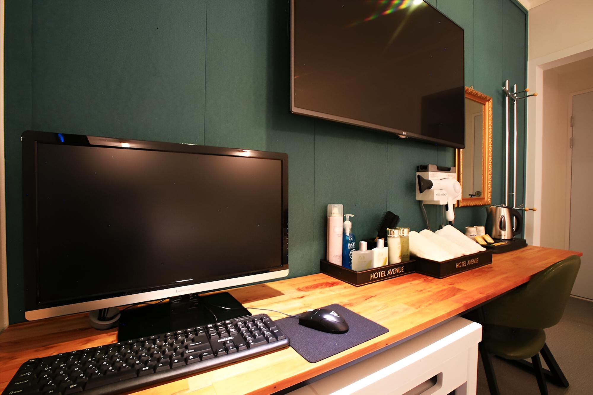 Room (Standard (Room Type Run of House Netf) - Photo 5