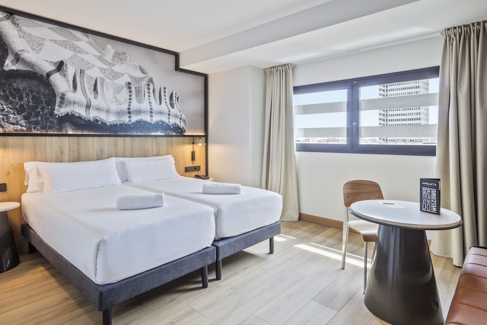 Standard Double Room, 2 Twin Beds