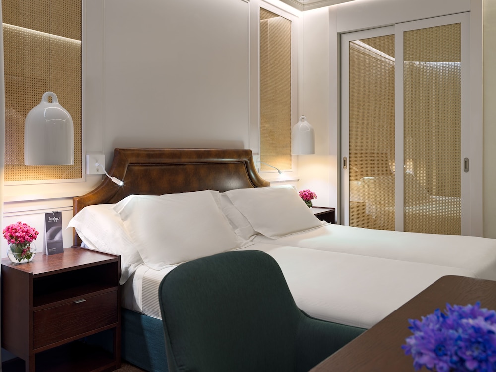Double Room (Privilege) - Photo 2