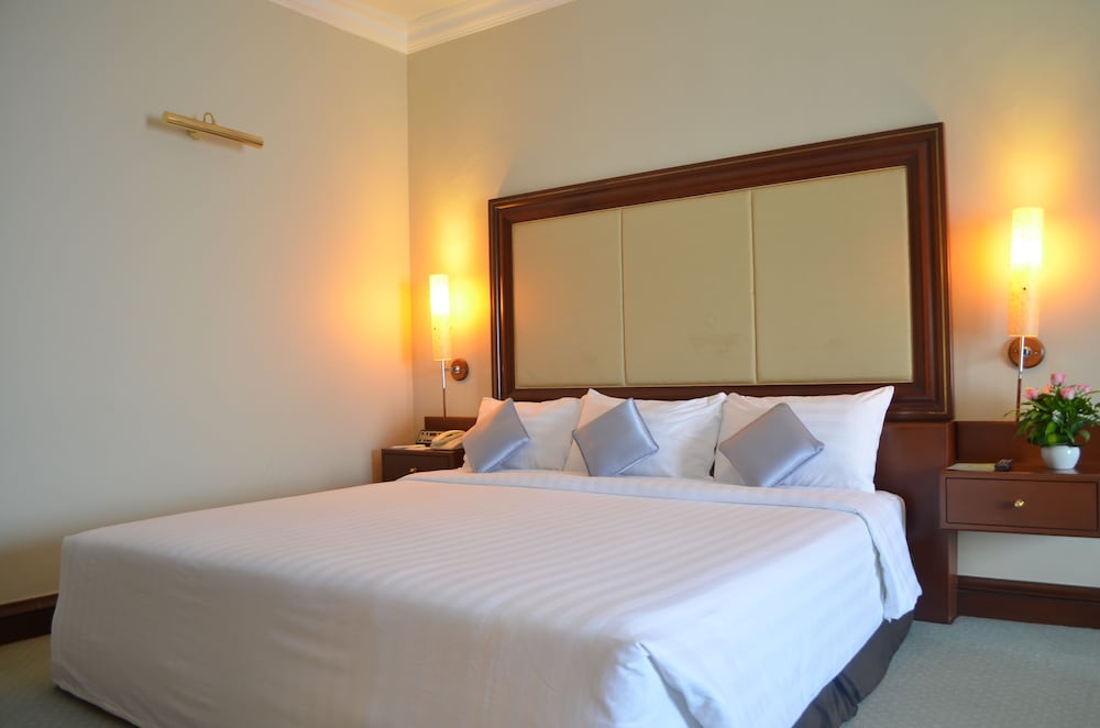 Deluxe City View (Non-Smoking Room) - Photo 5