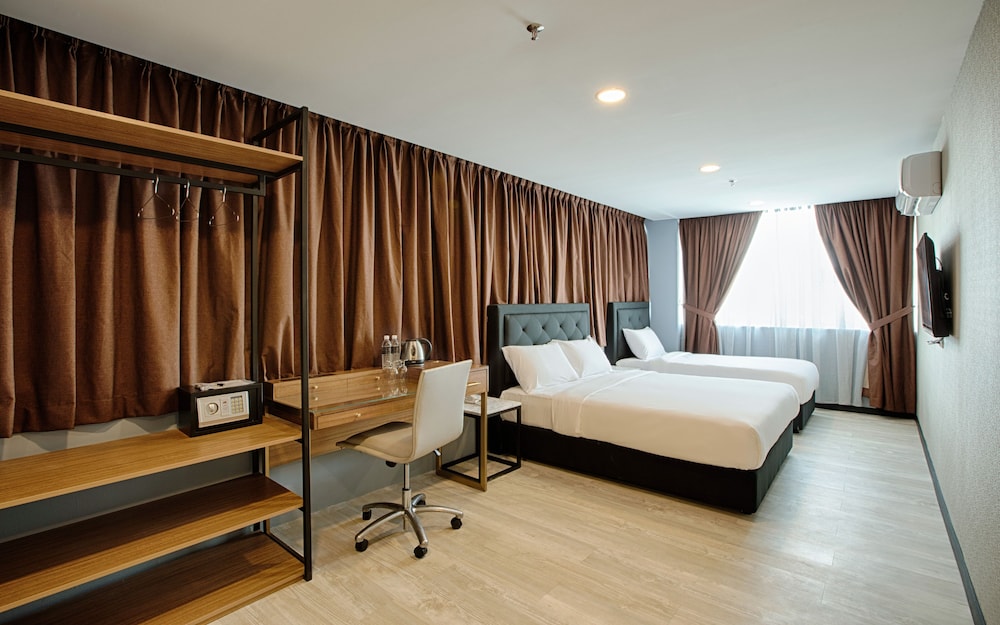 Family Triple Room, Multiple Beds, Non Smoking - Photo 3