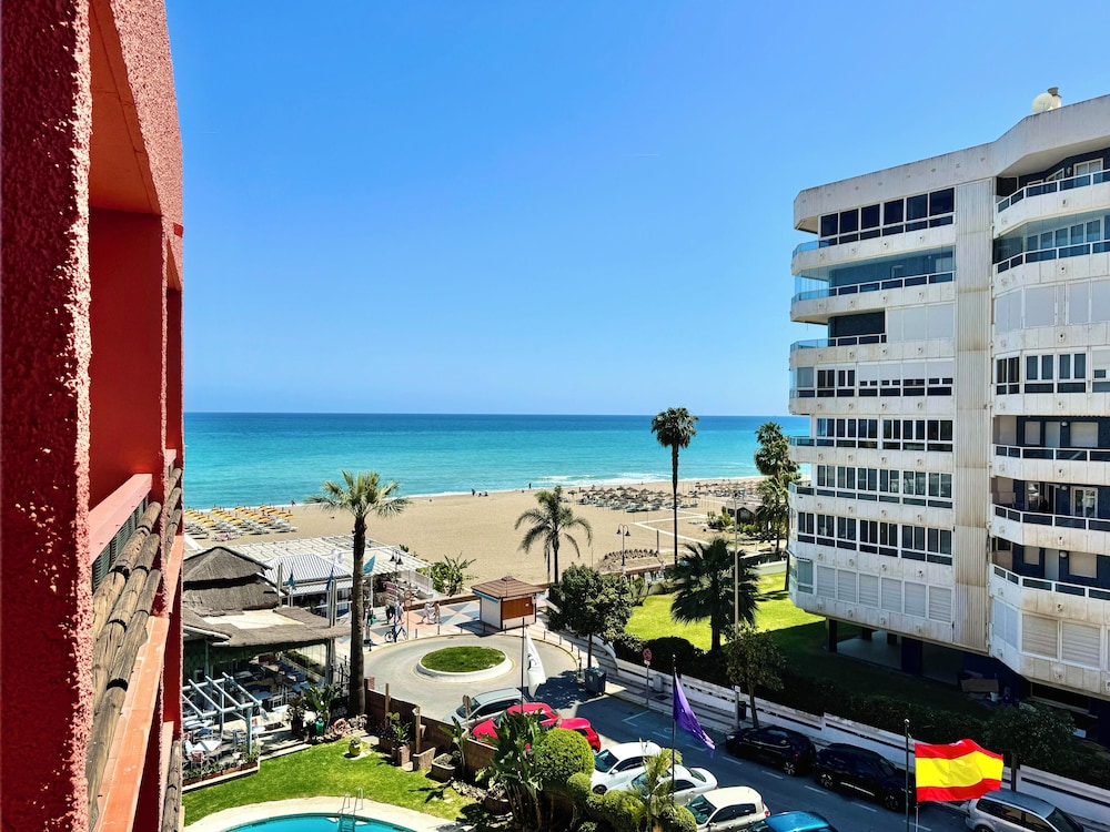 Double Room, Balcony, Partial Sea View photo 3