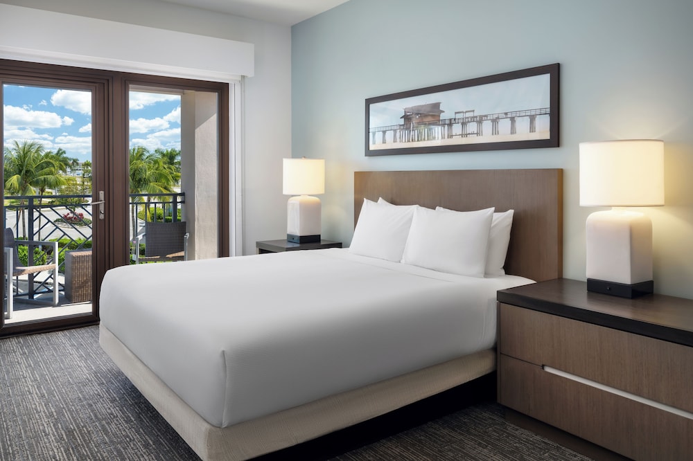 Studio Suite 1 King Bed Accessible Tub - Photo 2