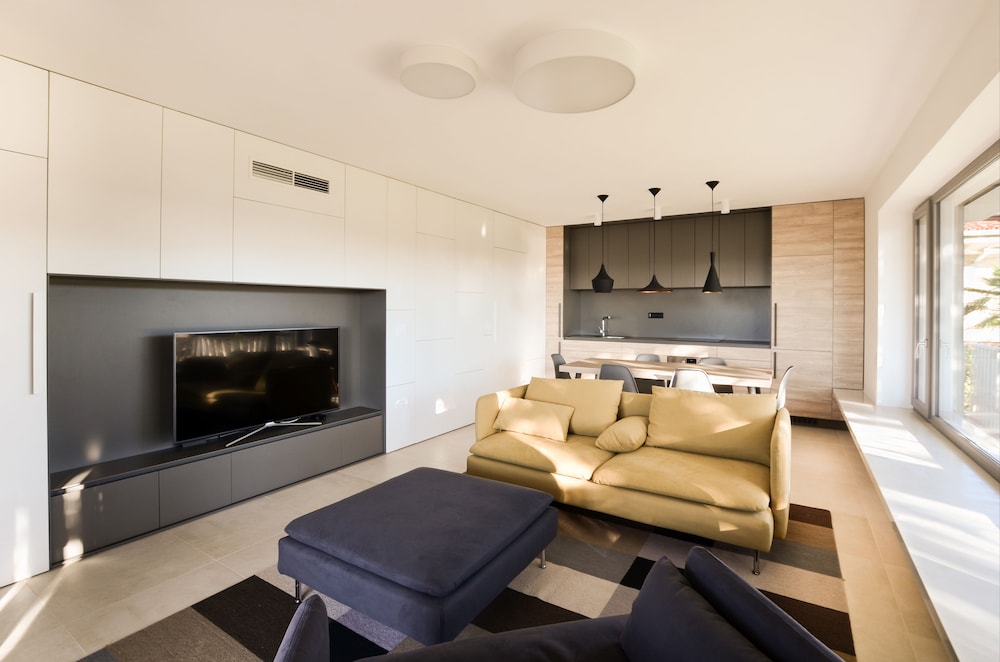 Comfort Villa, 3 Bedrooms, Terrace, Sea View