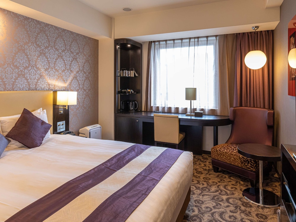 Standard Room, 1 Queen Bed (Plus) - Photo 4