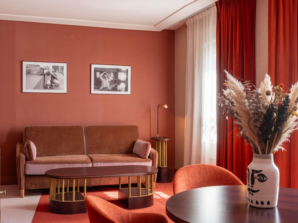 Suite Junior, 1 très grand lit, vue cour intérieure (Duplex. Separate Lounge)