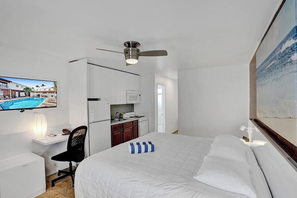 Classic Single Room, Beach View (Waves 7) photo 2