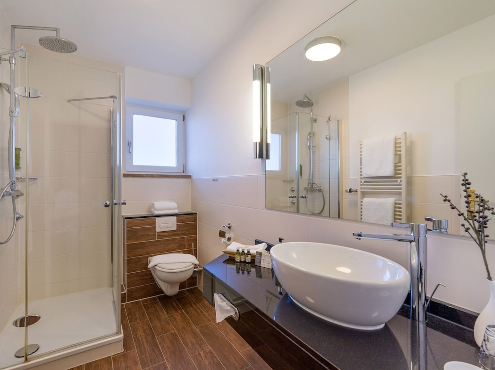 Deluxe Double Room, 1 Double Bed photo 2