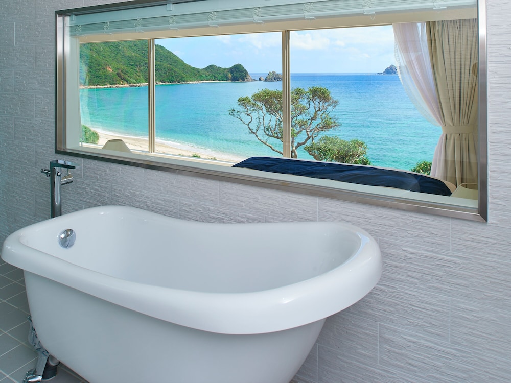 Standard Twin Room, Ocean View photo 2