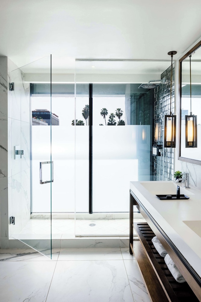 Suite, 1 Bedroom, Balcony (Platinum)