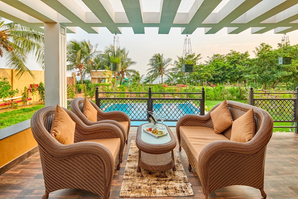 Sanctuary - Presidential Premium Pool Villa photo 2