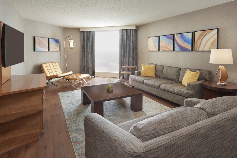 Suite, 1 Bedroom - Photo 4