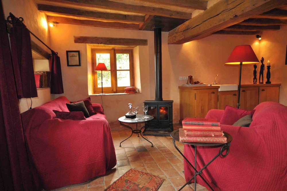 Romantic Studio, Garden View photo 3